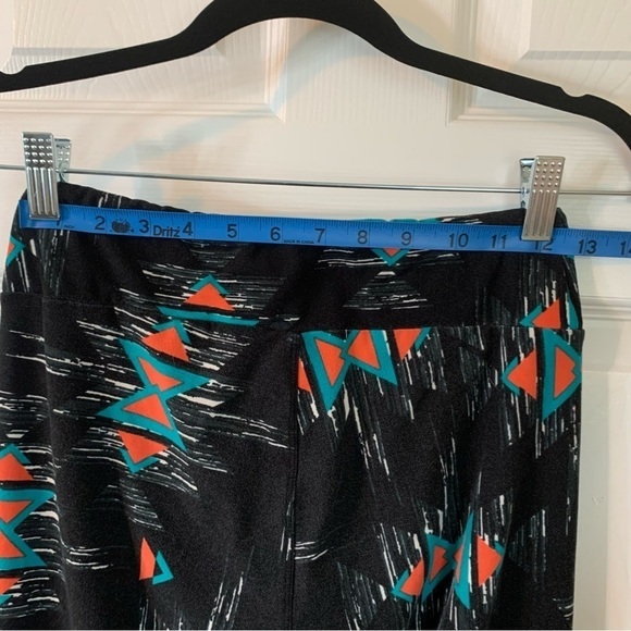 LulaRoe Women’s Tribal Pattern Leggings - Picture 5 of 7